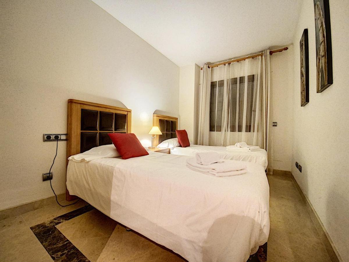 Lovely Apartment With Pool & Sea Views - Marina Del Castillo 2129 Manilva Eksteriør bilde